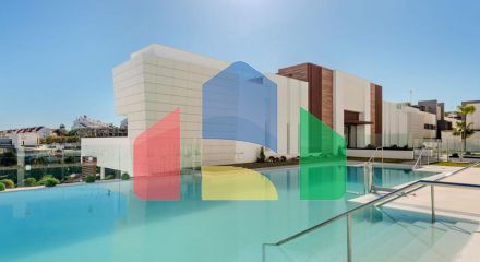 Эта квартира расположена в престижном кондоминиуме Mirador de Estepona. Эта квартира расположена в престижном кондоминиуме Mirador de Estepona.