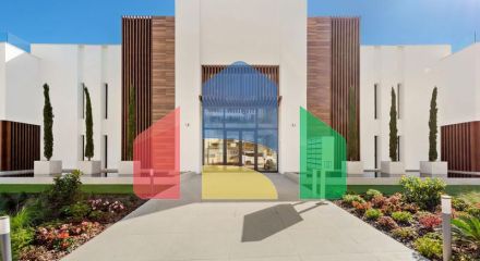 Эта квартира расположена в престижном кондоминиуме Mirador de Estepona. Эта квартира расположена в престижном кондоминиуме Mirador de Estepona.