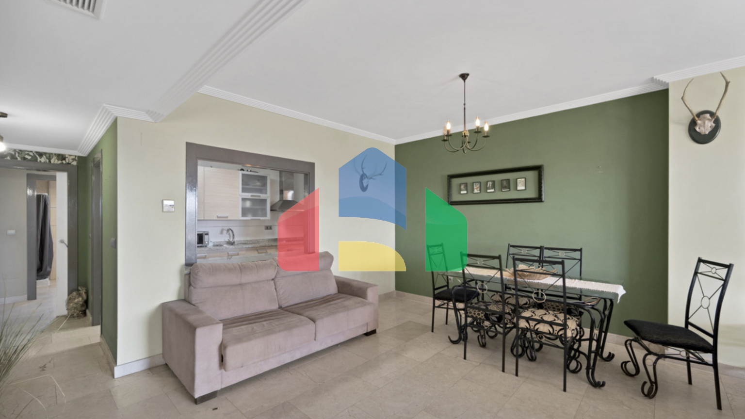 Просторная квартира с 3 спальнями и 2 ванными комнатами