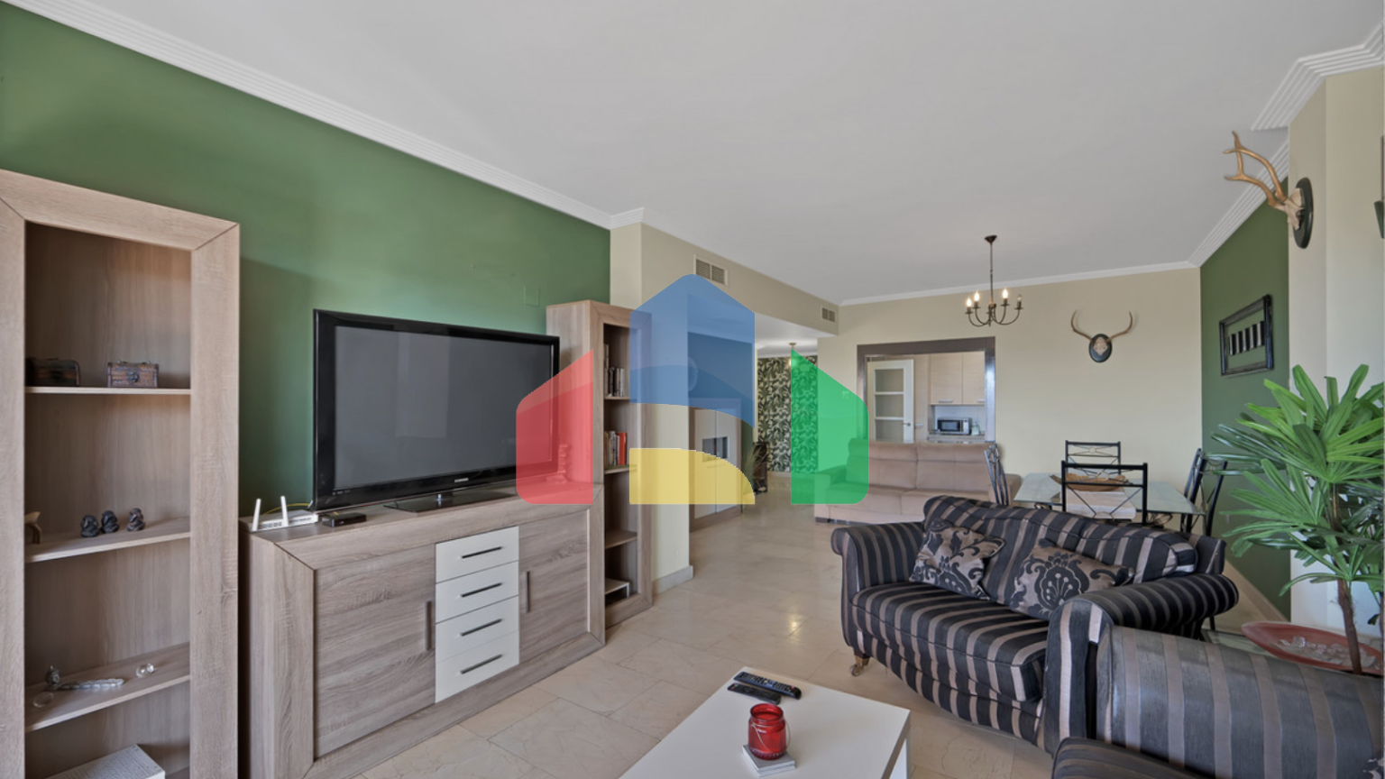 Просторная квартира с 3 спальнями и 2 ванными комнатами