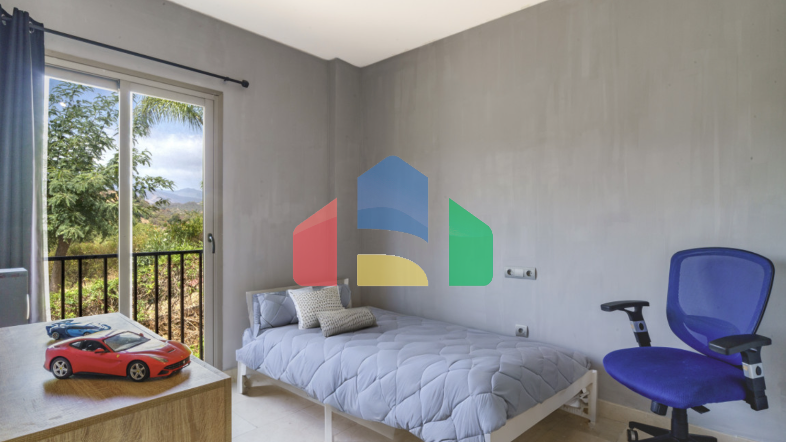 Просторная квартира с 3 спальнями и 2 ванными комнатами