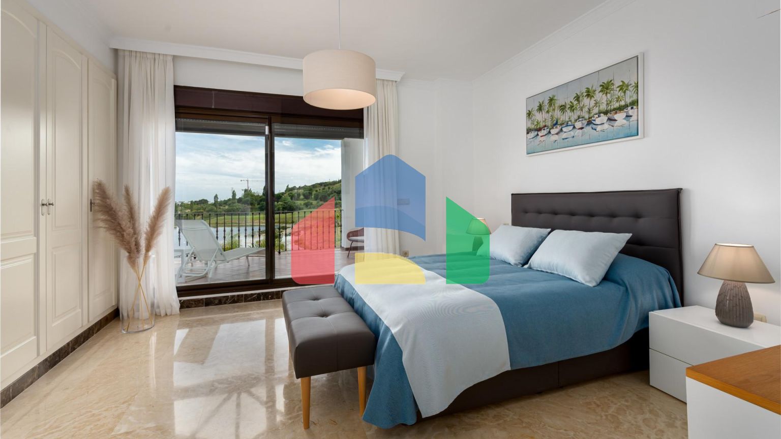 3-спальные виллы в самом сердца гольф-клуба в Эстепоне