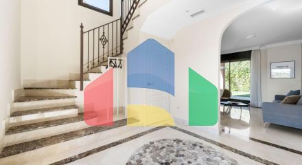 3-спальные виллы в самом сердца гольф-клуба в Эстепоне