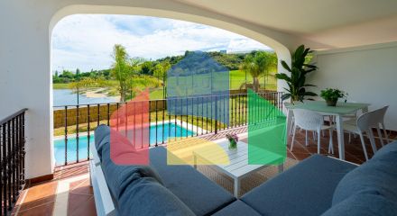 3-спальные виллы в самом сердца гольф-клуба в Эстепоне