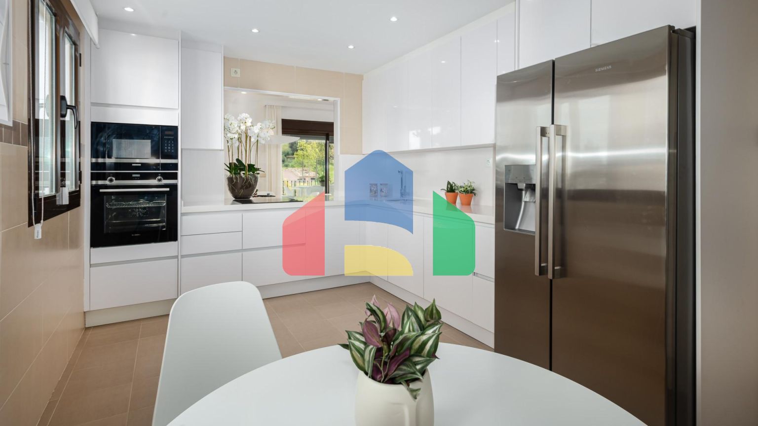 3-спальные виллы в самом сердца гольф-клуба в Эстепоне