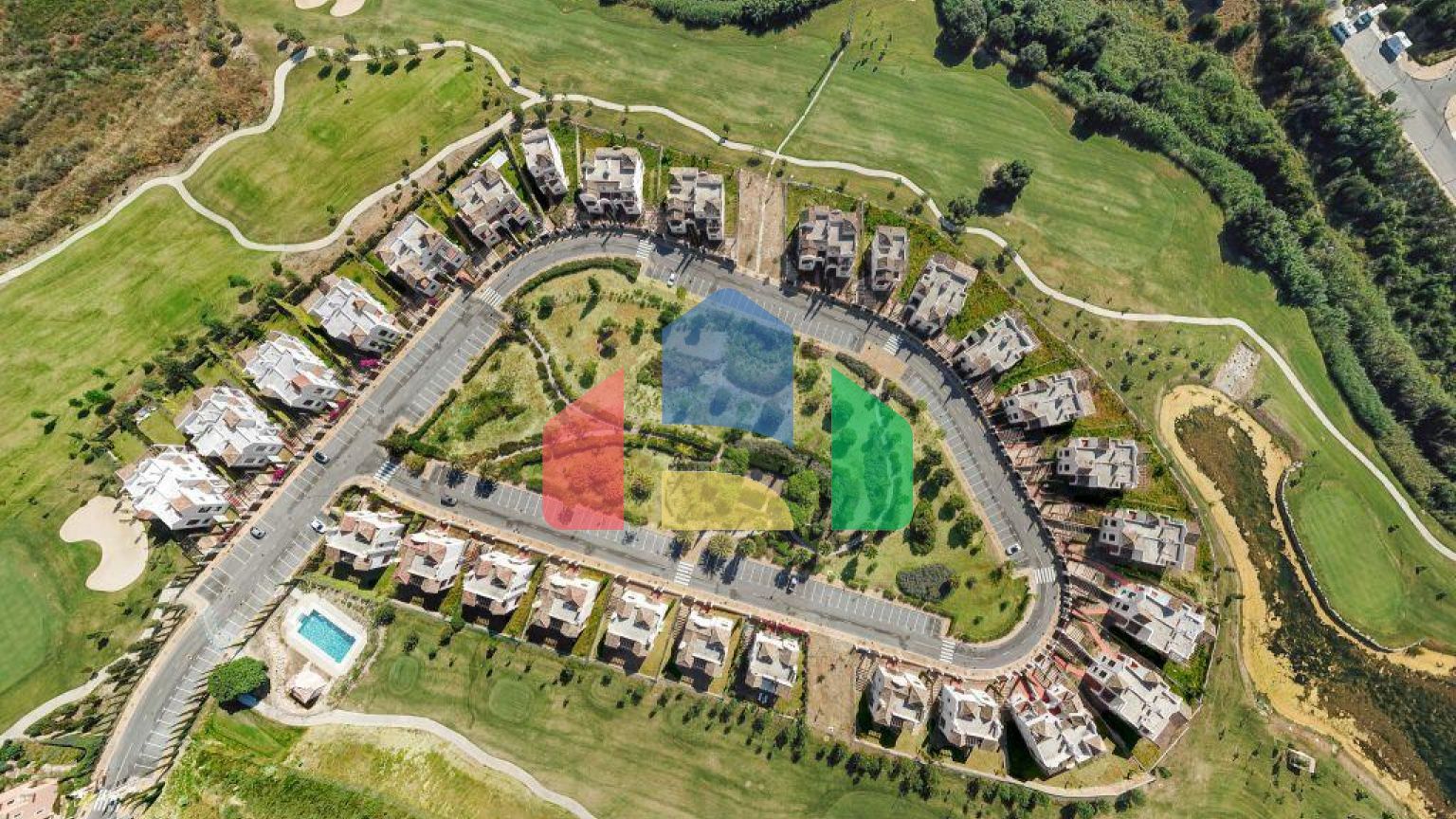 3-спальные виллы в самом сердца гольф-клуба в Эстепоне