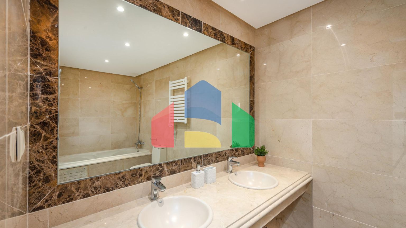 3-спальные виллы в самом сердца гольф-клуба в Эстепоне