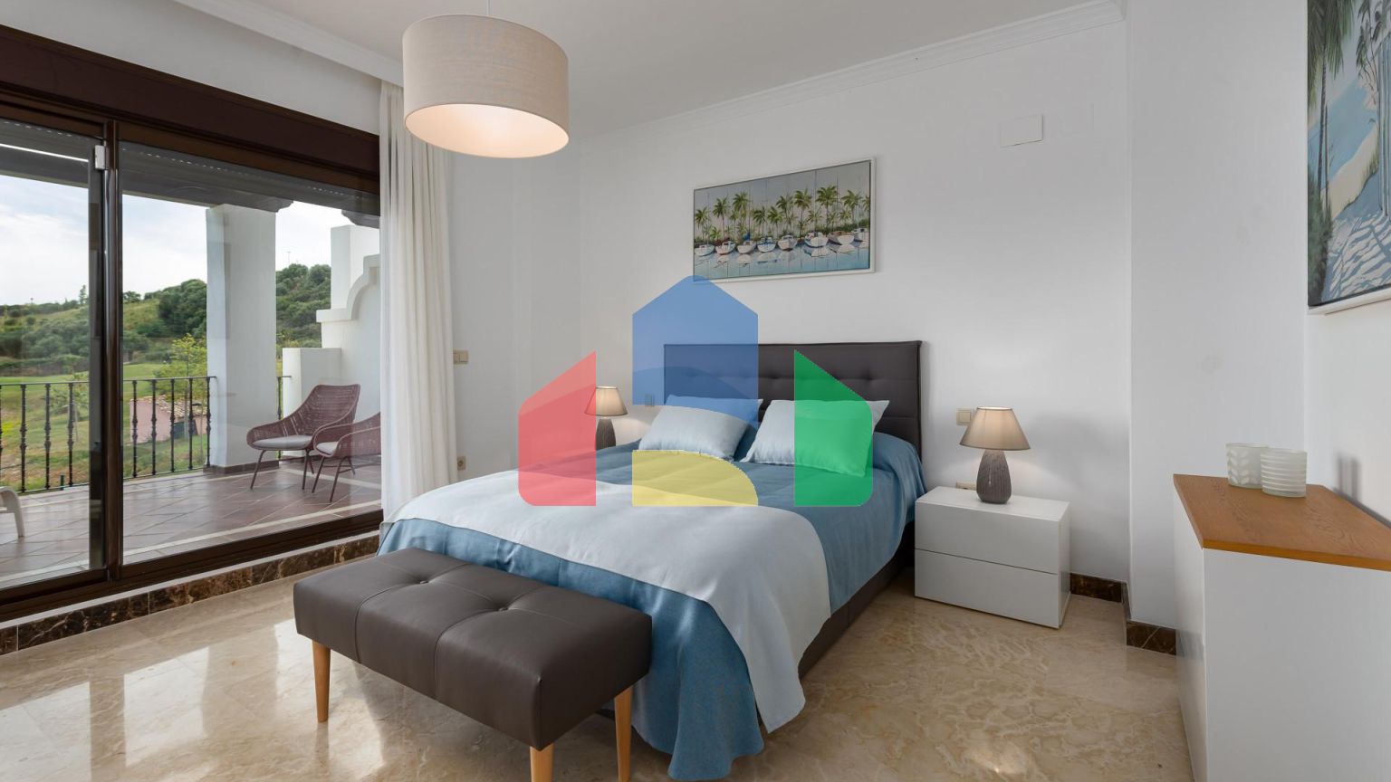 3-спальные виллы в самом сердца гольф-клуба в Эстепоне