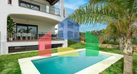 3-спальные виллы в самом сердца гольф-клуба в Эстепоне