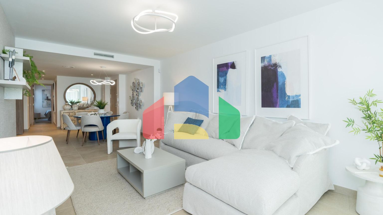 Квартира с двумя спальнями в Эстепоне для любителей гольфа.