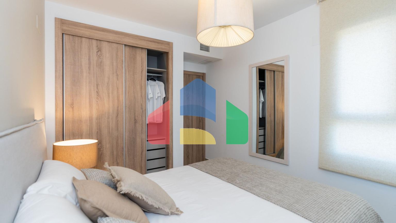 Квартира с двумя спальнями в Эстепоне для любителей гольфа.