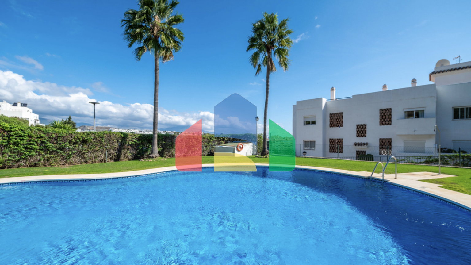 Просторная квартира с тремя спальнями