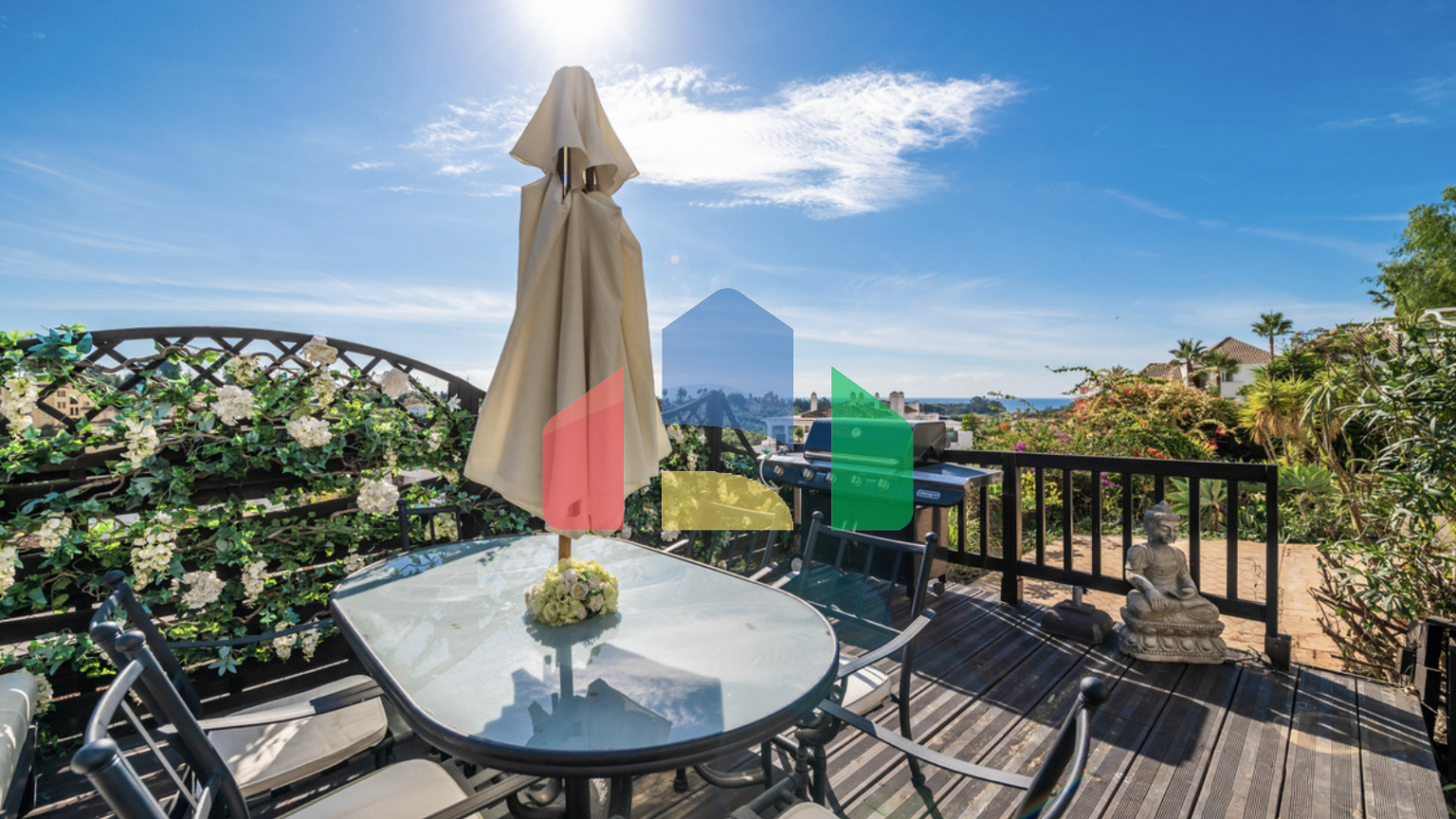 Просторная квартира с тремя спальнями