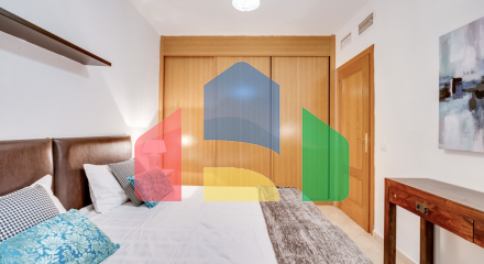 Просторная квартира с тремя спальнями