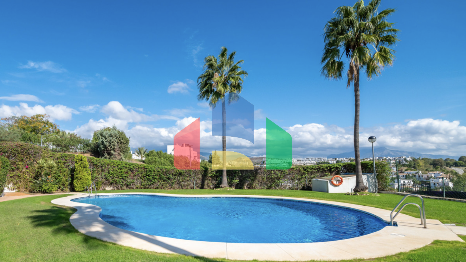 Просторная квартира с тремя спальнями