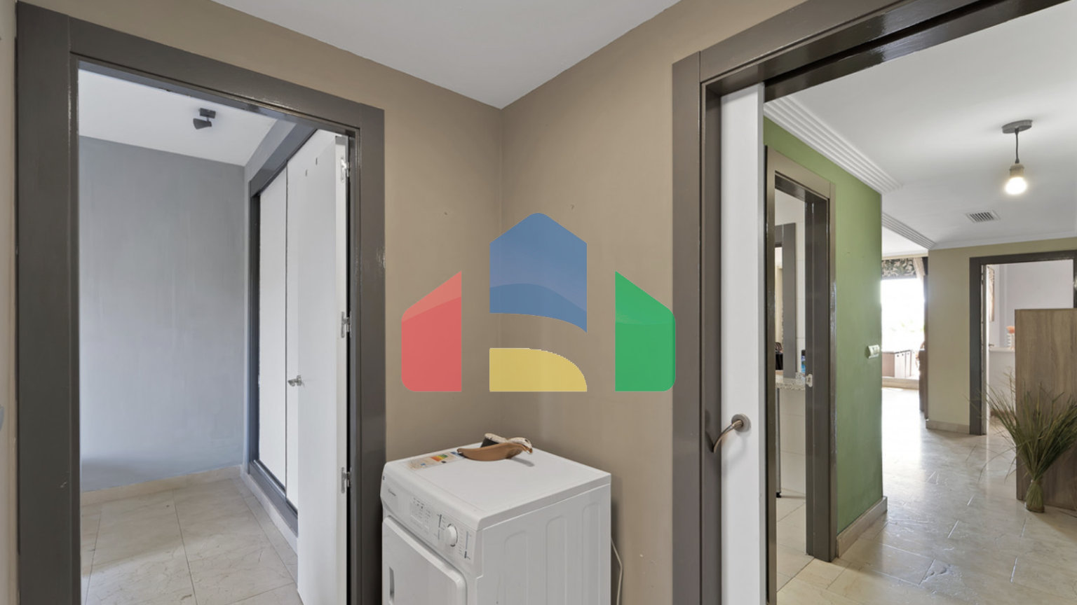 Просторная квартира с тремя спальнями