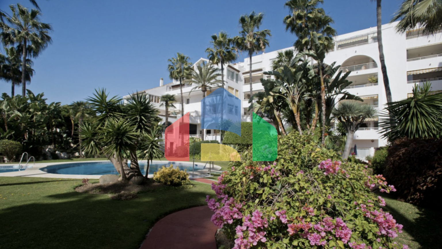 Фантастическая квартира с 3 спальнями и панорамным видом на море