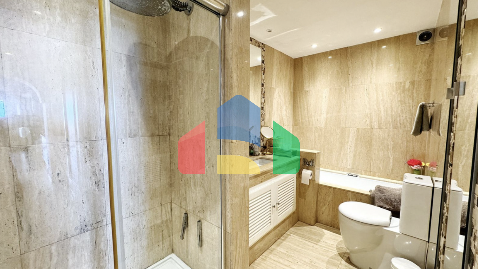 Фантастическая квартира с 3 спальнями и панорамным видом на море