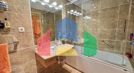 Middle Floor Apartment for sale in Estepona, 2 badroom, 2 bathroom