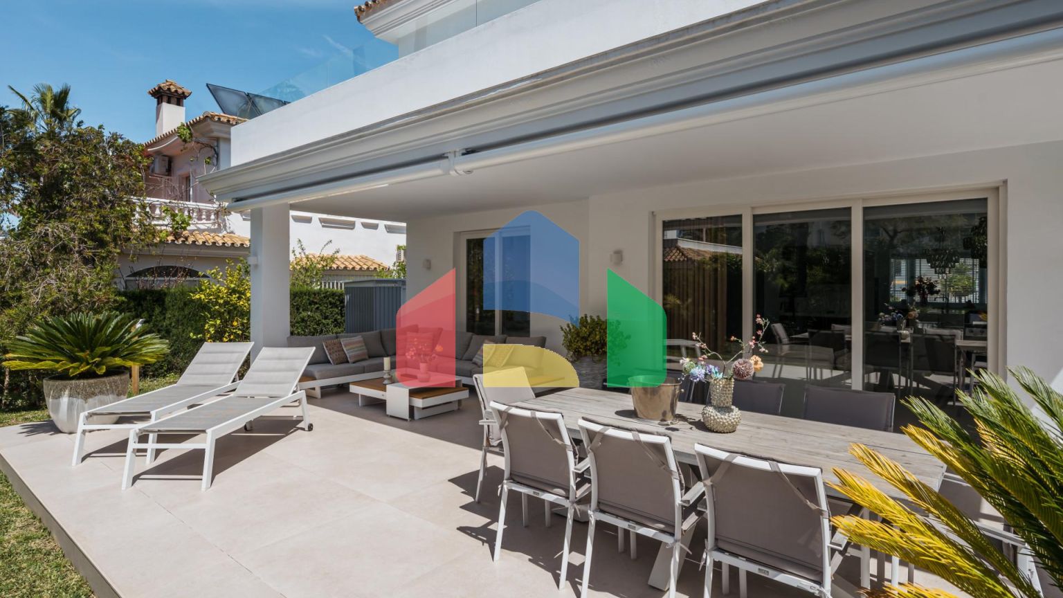 Вилла на продажу в Монте Биарритц, восточная Эстепона