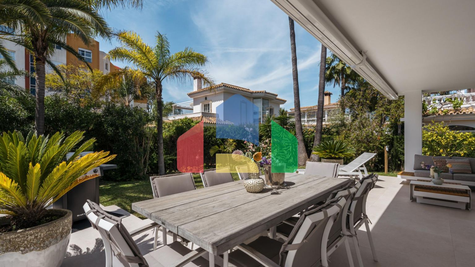 Вилла на продажу в Монте Биарритц, восточная Эстепона