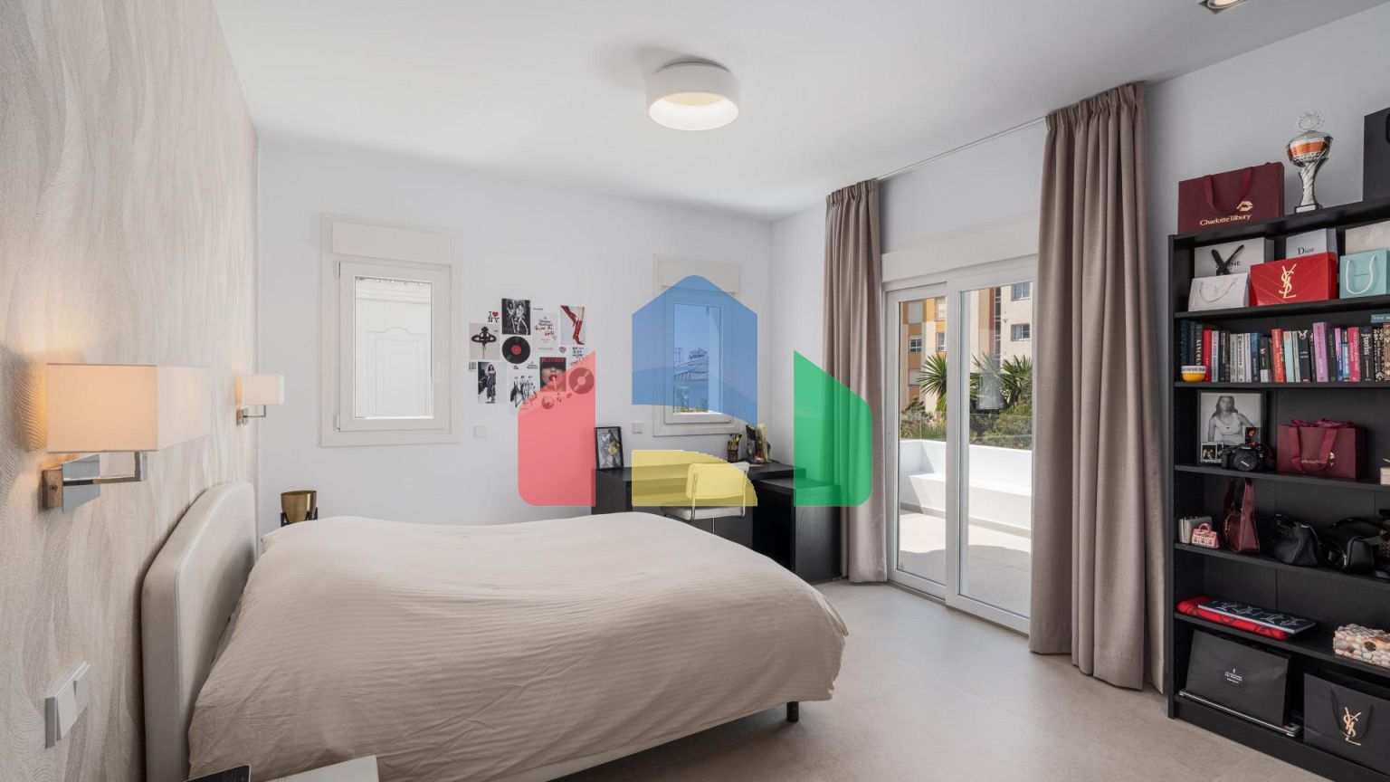 Вилла на продажу в Монте Биарритц, восточная Эстепона