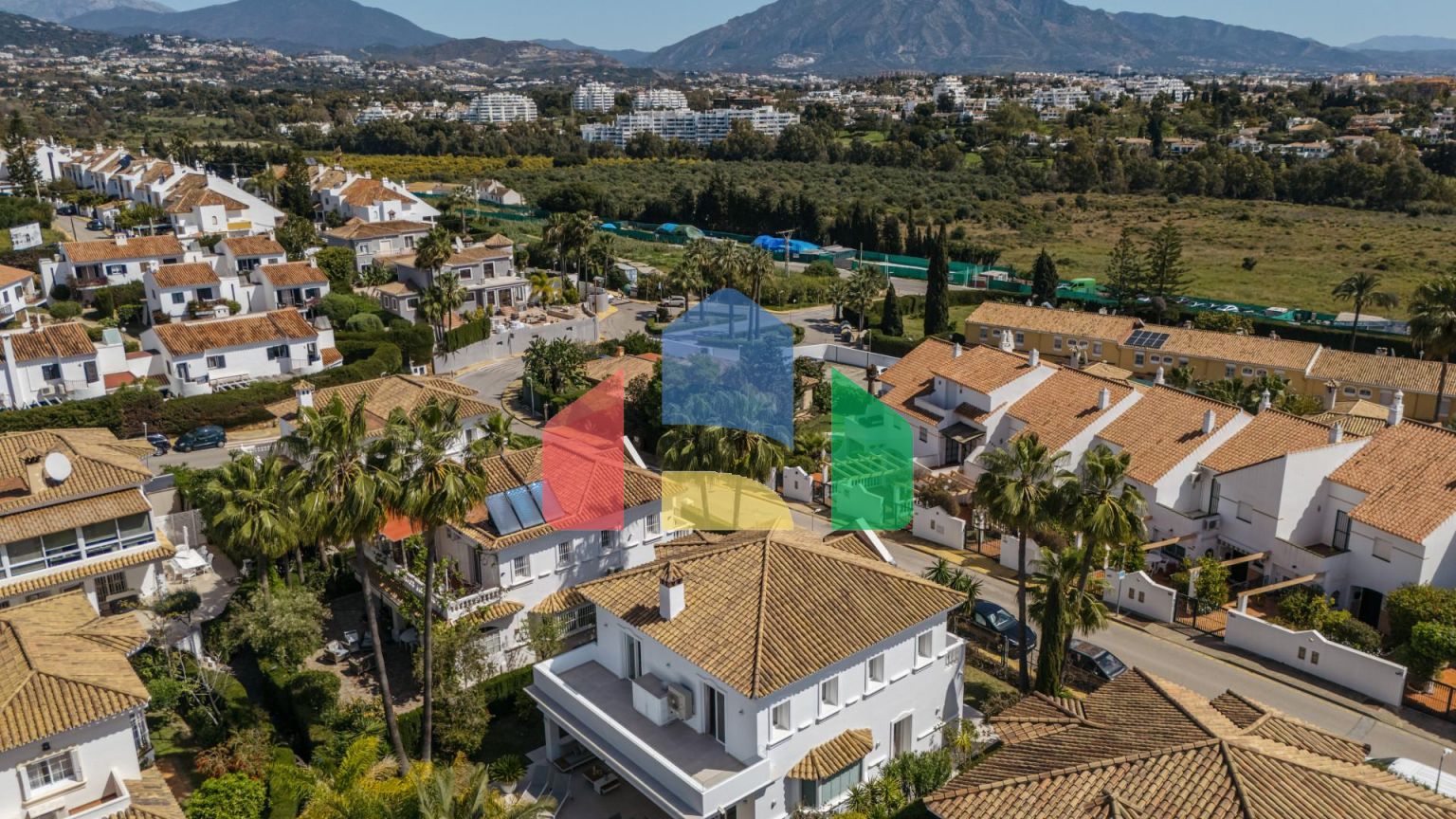 Вилла на продажу в Монте Биарритц, восточная Эстепона