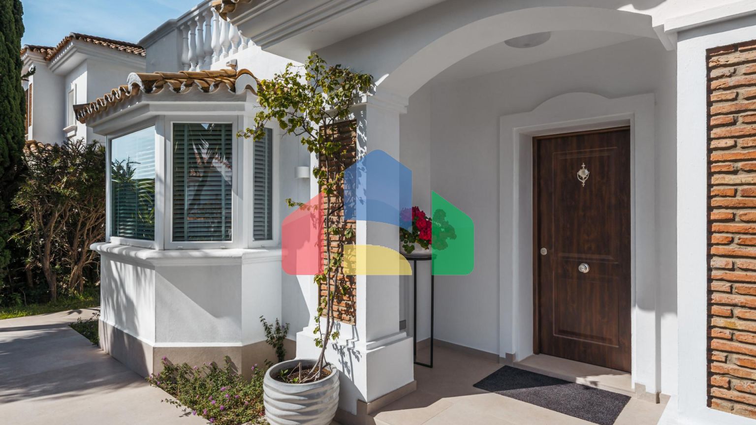 Вилла на продажу в Монте Биарритц, восточная Эстепона