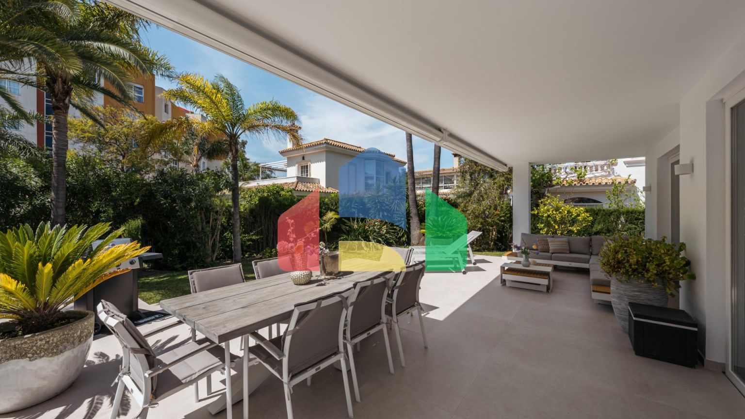 Вилла на продажу в Монте Биарритц, восточная Эстепона