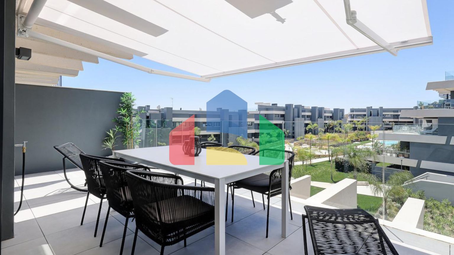 Элегантный пентхаус в Эстепоне