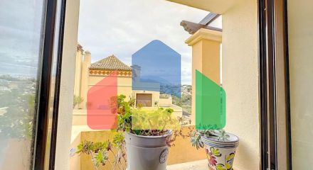 Дуплекс пентхаус на продажу в Эстепоне