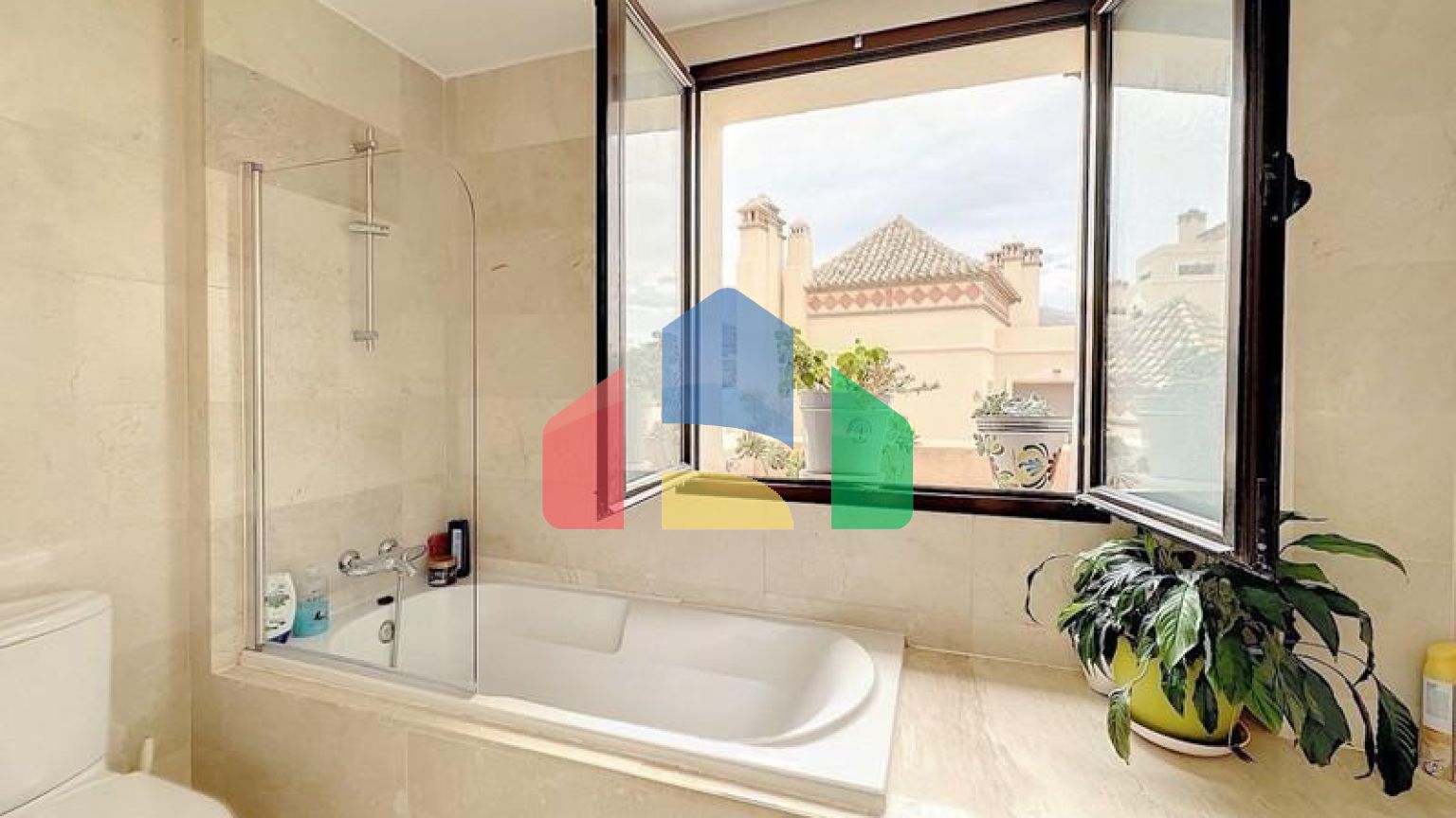 Дуплекс пентхаус на продажу в Эстепоне