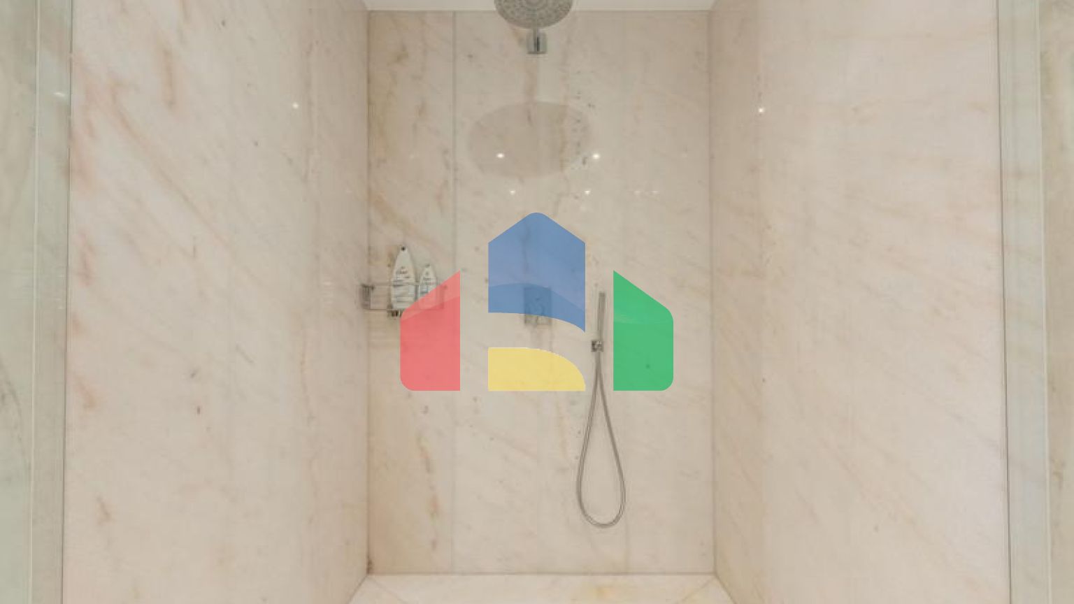 Впечатляющий пентхаус с видом на море в районе Новая Золотая Миля, в комплексе Торре Бермеха.