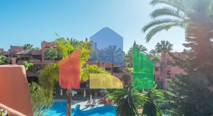 Впечатляющий пентхаус с видом на море в районе Новая Золотая Миля, в комплексе Торре Бермеха.