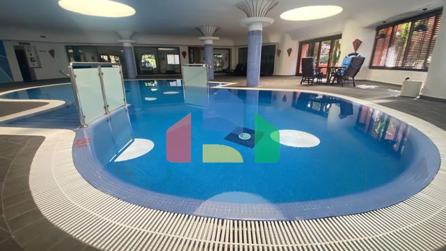 Впечатляющий пентхаус с видом на море в районе Новая Золотая Миля, в комплексе Торре Бермеха.