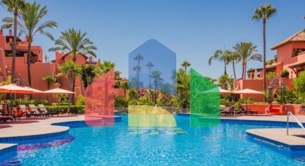 Впечатляющий пентхаус с видом на море в районе Новая Золотая Миля, в комплексе Торре Бермеха.