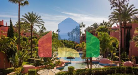 Впечатляющий пентхаус с видом на море в районе Новая Золотая Миля, в комплексе Торре Бермеха.