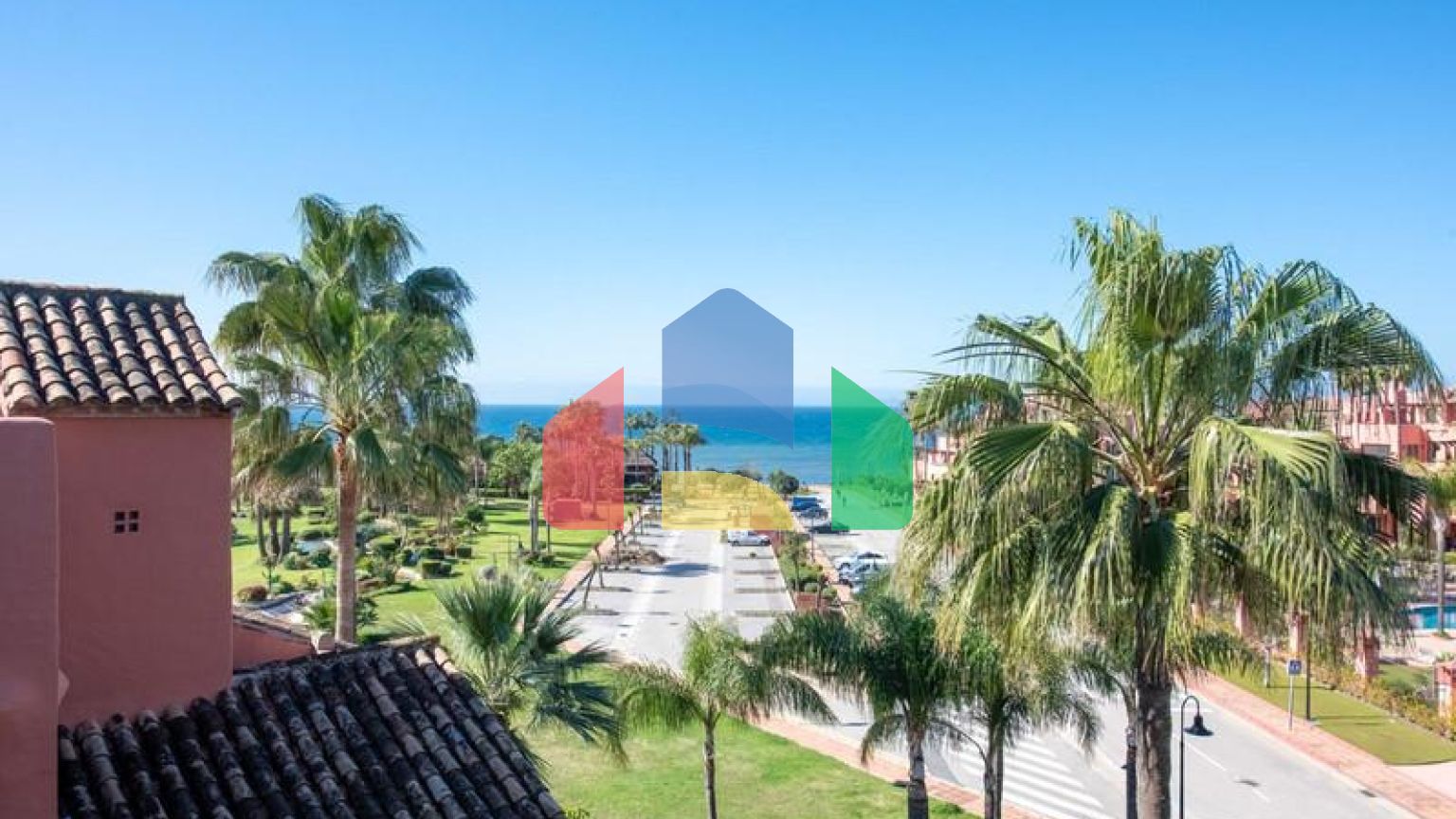 Впечатляющий пентхаус с видом на море в районе Новая Золотая Миля, в комплексе Торре Бермеха.