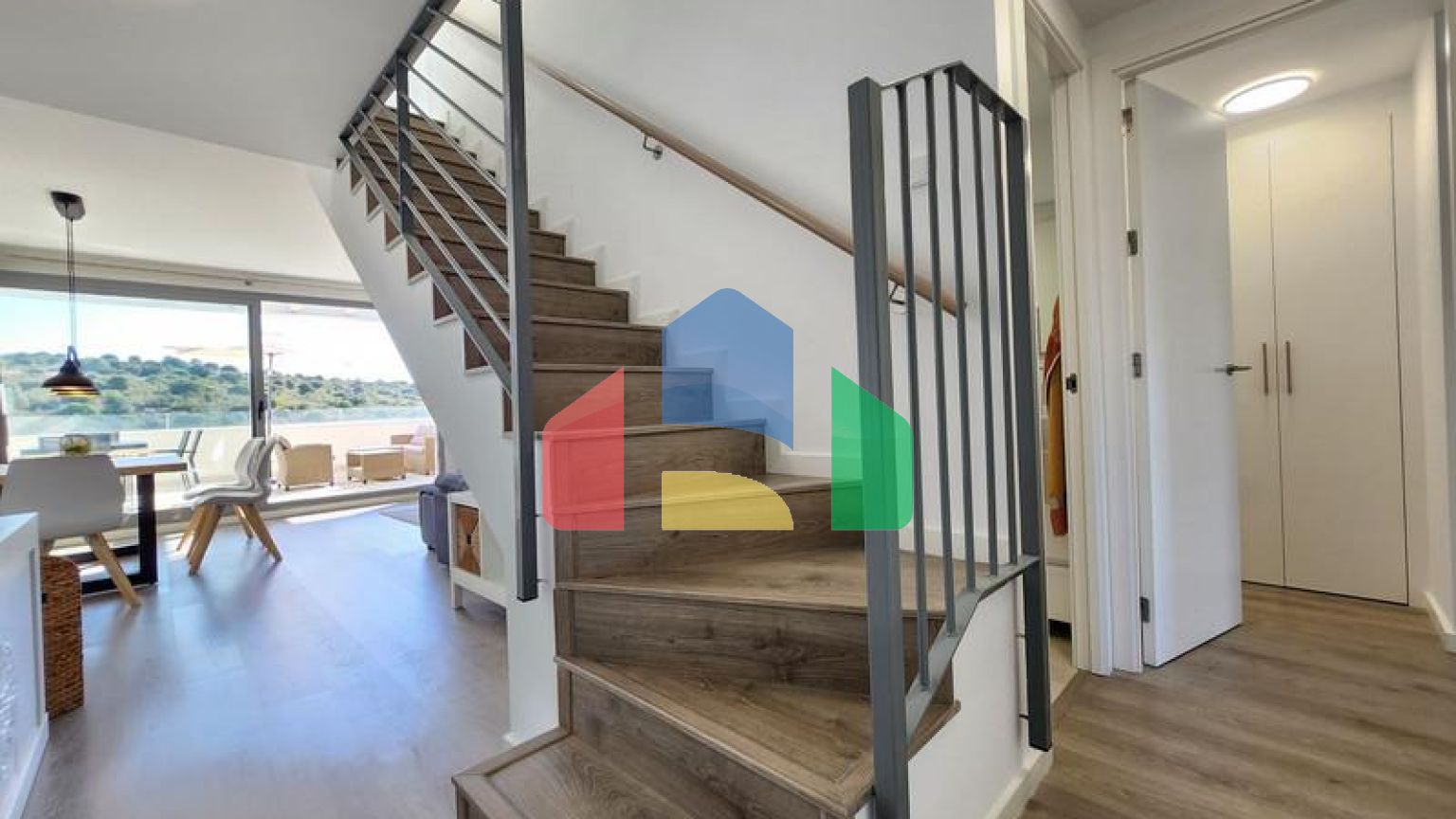 Недавно построенный дуплекс пентхаус в Эстепоне