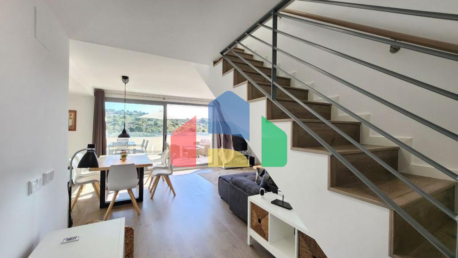 Недавно построенный дуплекс пентхаус в Эстепоне