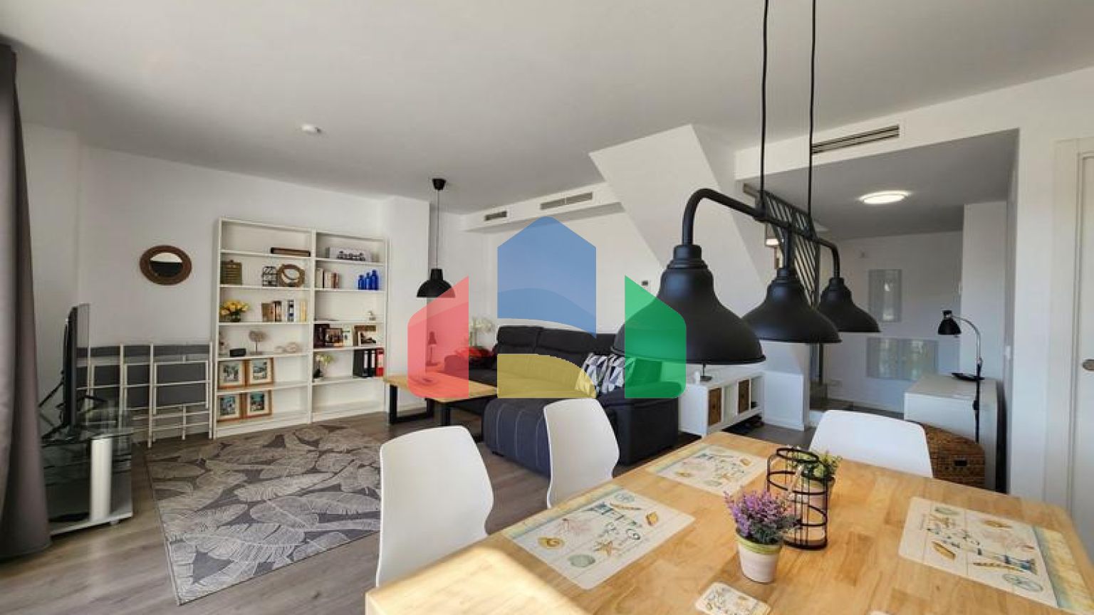 Недавно построенный дуплекс пентхаус в Эстепоне