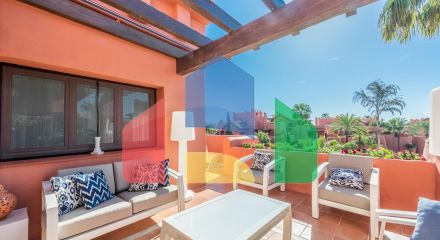 Торре Бермеха, Восточная Эстепона. Великолепный пентхаус с видом на море в роскошной урбанизации на первой линии!