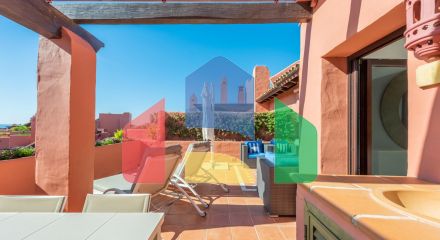 Торре Бермеха, Восточная Эстепона. Великолепный пентхаус с видом на море в роскошной урбанизации на первой линии!