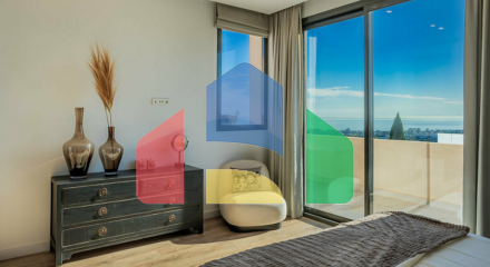 Modern, renovated villa with beautiful sea views in El Paraiso