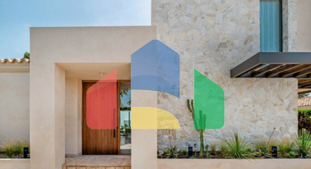 Modern, renovated villa with beautiful sea views in El Paraiso