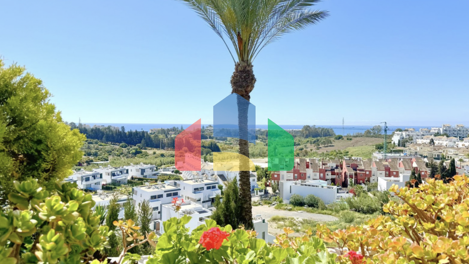 Угловая, светлая и просторная квартира с 3 спальнями на продажу в закрытом жилом комплексе в Эстепоне