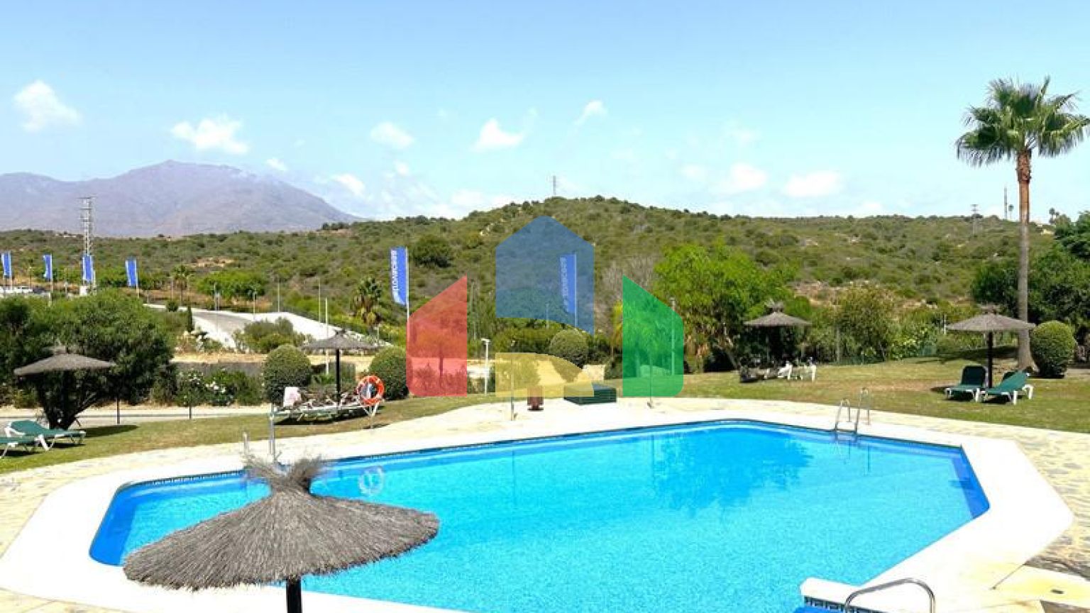 Великолепный Дуплекс-Пентхаус с Видами на Море и 4 Террасами