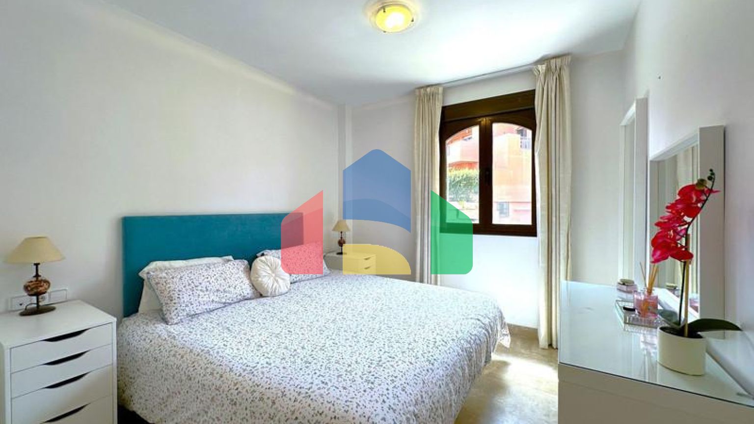 Великолепный Дуплекс-Пентхаус с Видами на Море и 4 Террасами