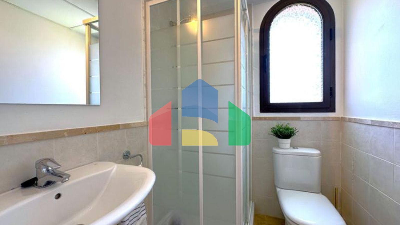 Великолепный Дуплекс-Пентхаус с Видами на Море и 4 Террасами