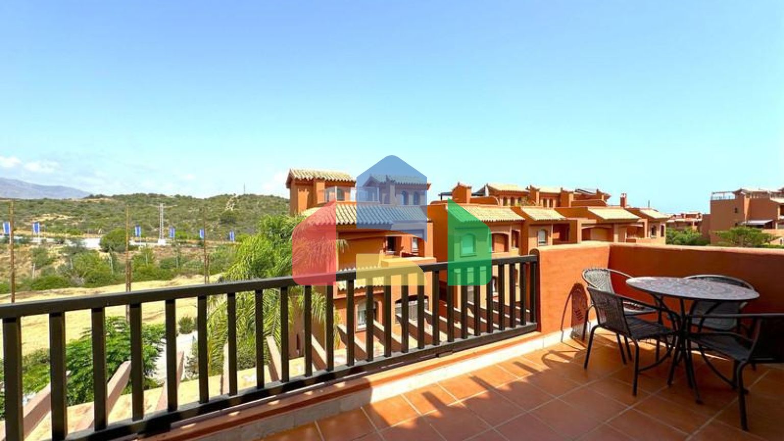 Великолепный Дуплекс-Пентхаус с Видами на Море и 4 Террасами